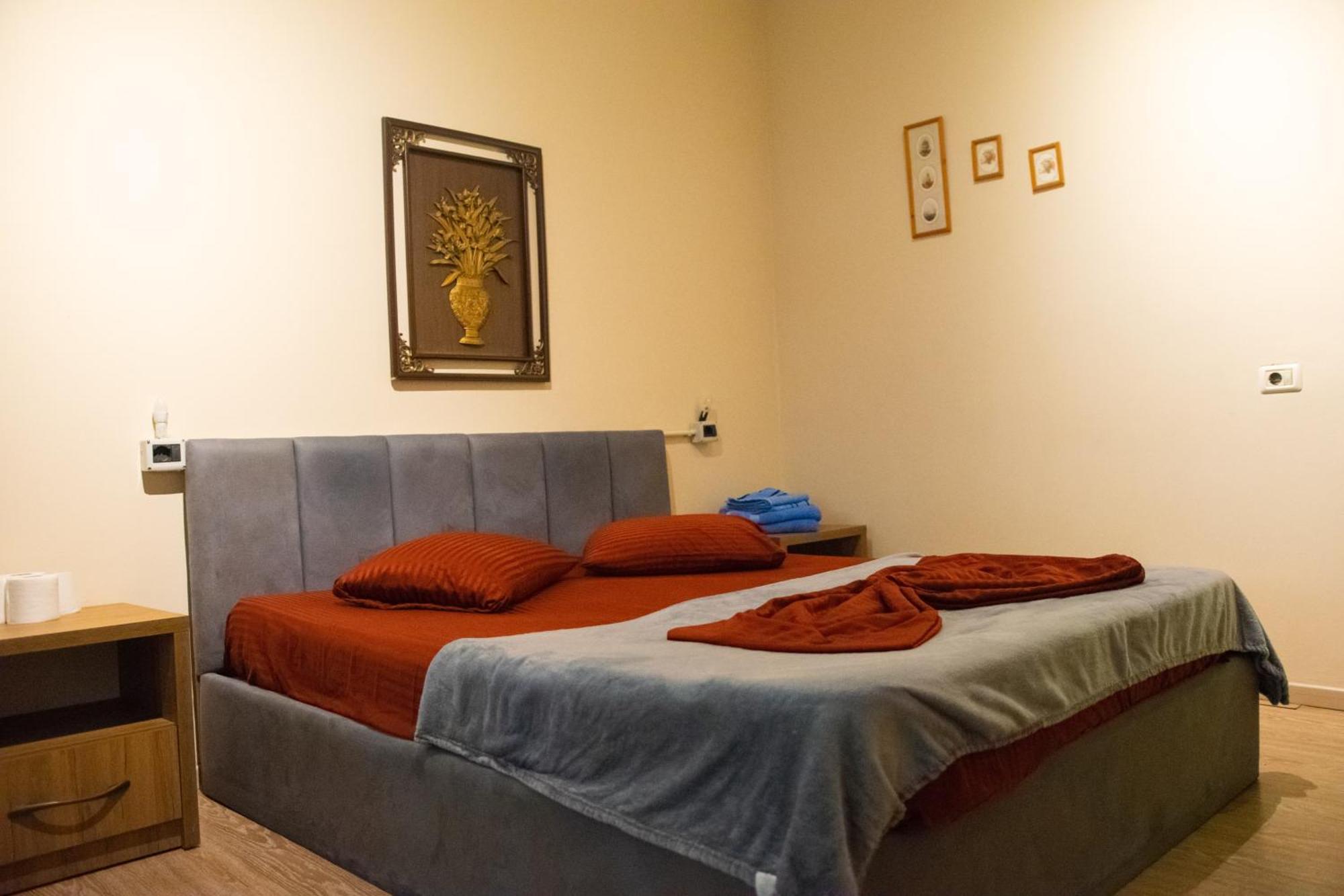 Hostal D1